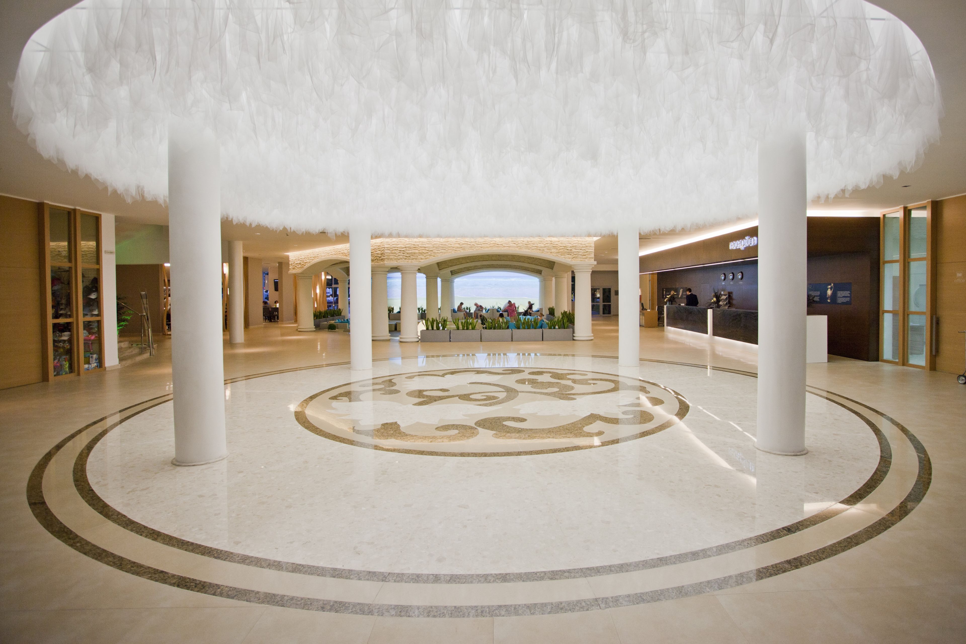 DIT Evrika Beach Club Hotel 5