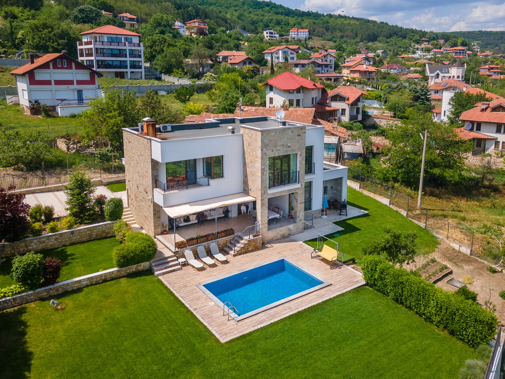 Villa Poemia- luxury family villa with pool and sea view 2