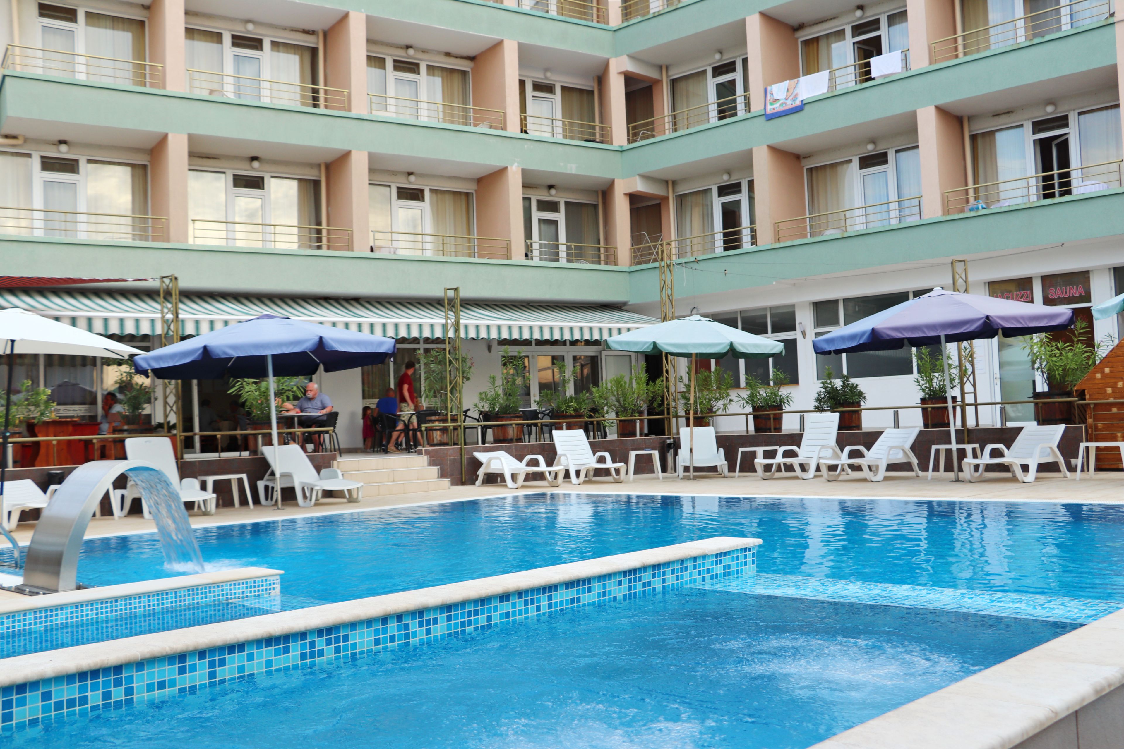 Hotel Onyx 1