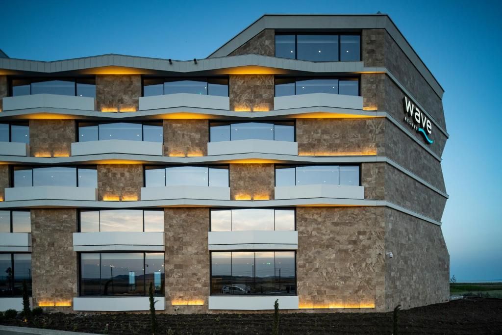 WAVE RESORT 1