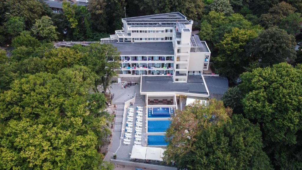 Ariana Hotel 1