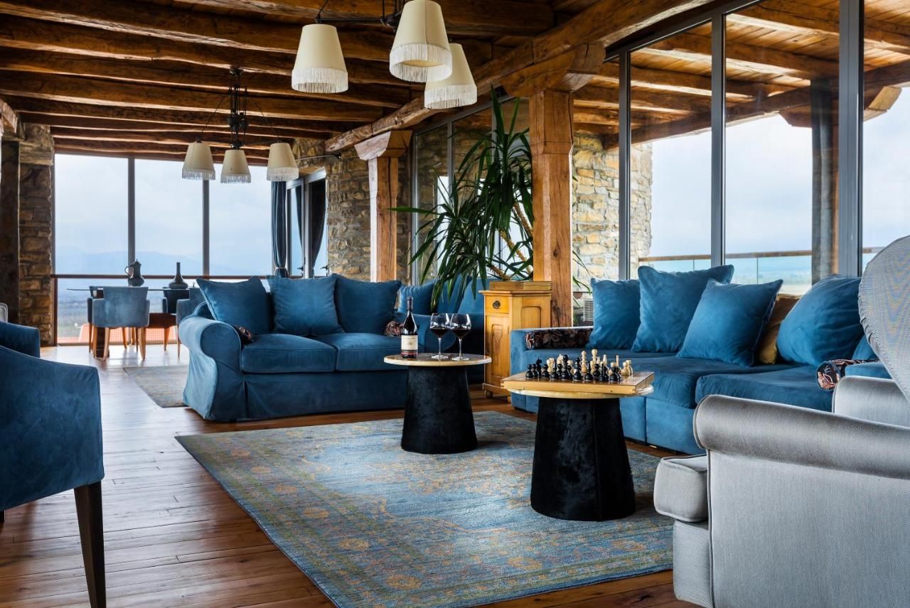 Chateau Copsa 4