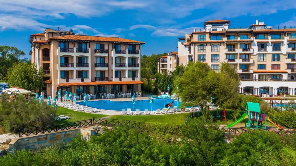 Oasis Del Mare 4