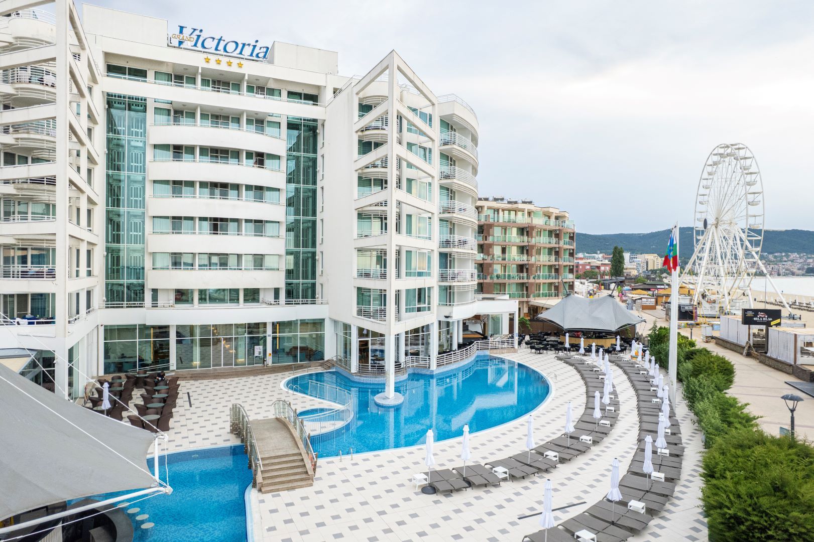 Effect Grand Victoria Hotel 1