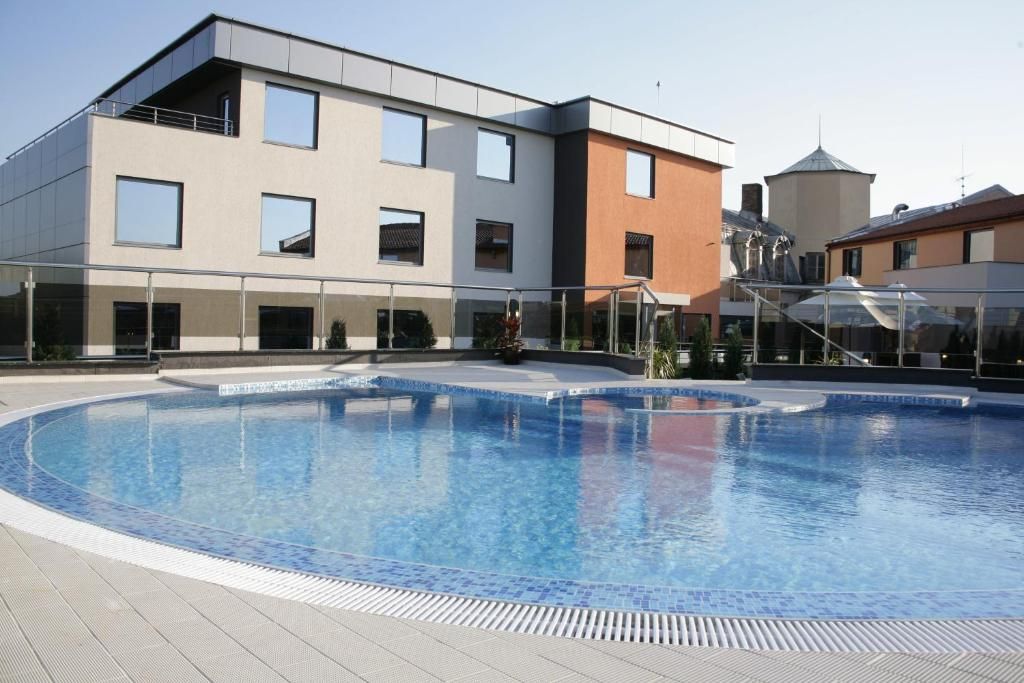 Cosmopolitan Hotel & Wellness 3