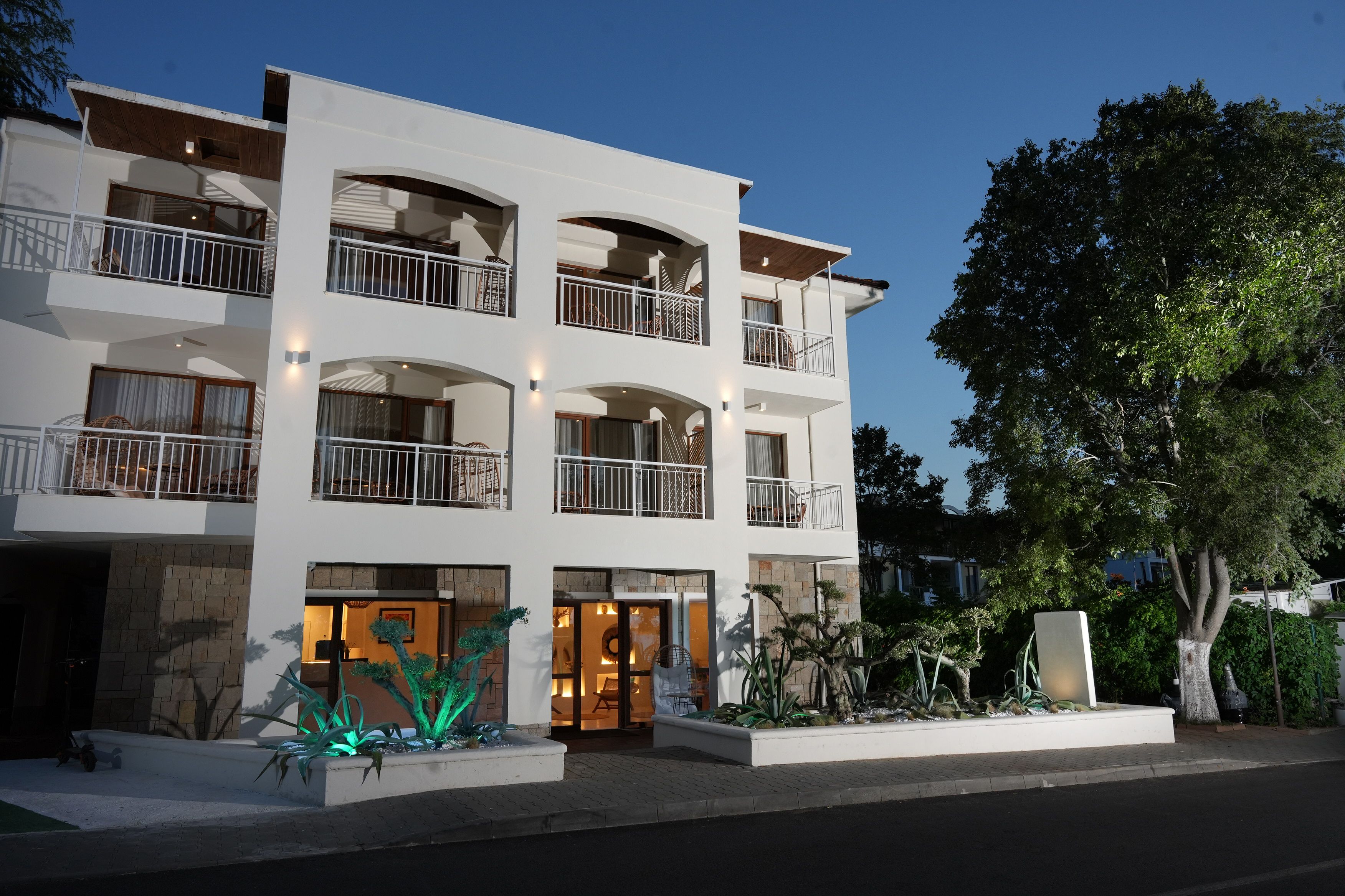 PARADISE BAY Hotel 6