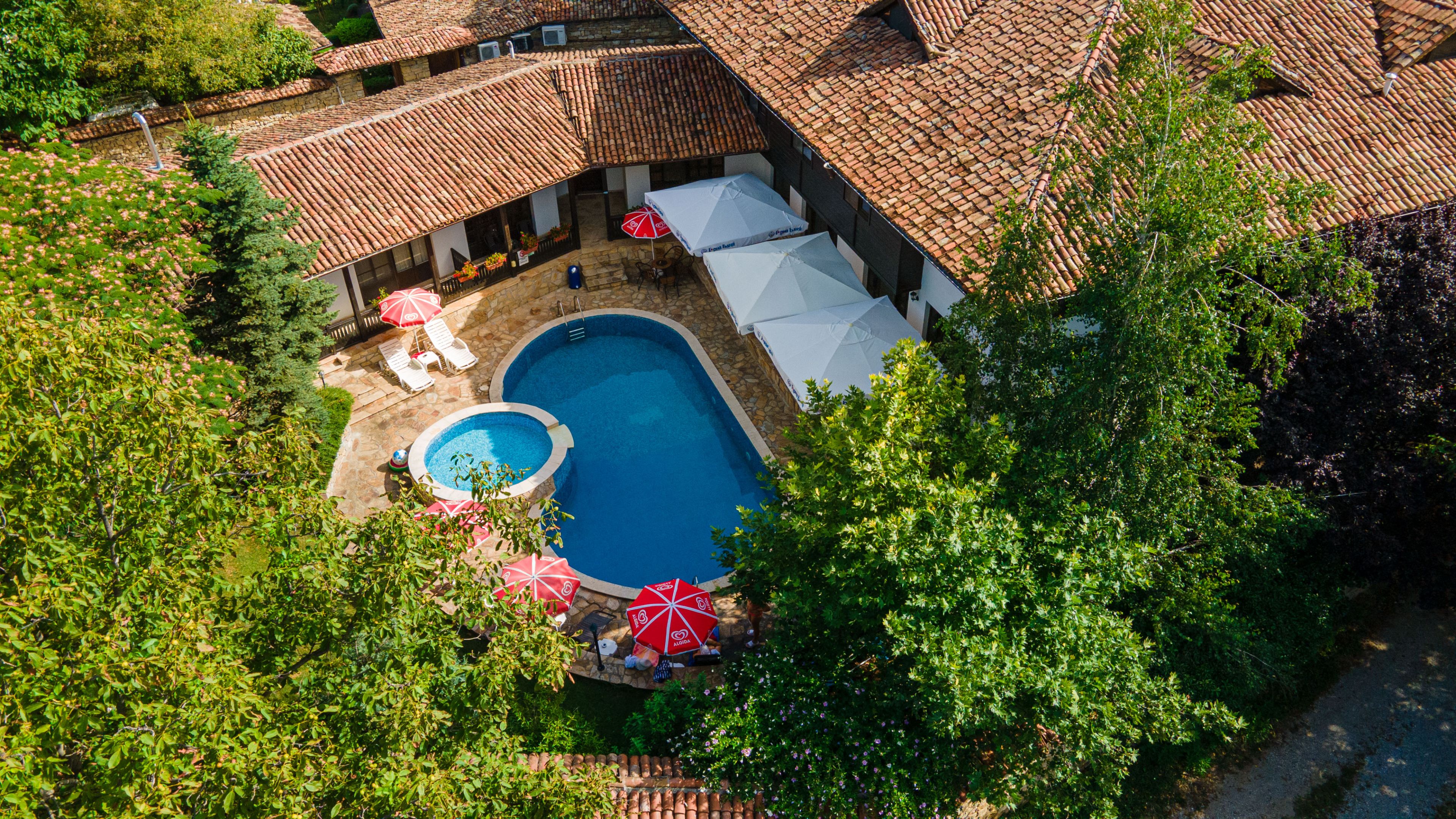 Hotel Izvora 2 2